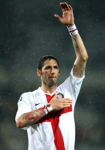 罗马诺：齐达内与法国足协达成口头协议，他没与皇马进行谈判（罗马诺：齐达内与法国足协已口头达成一致，未与皇马接洽）