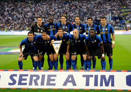 巴萨客战贝蒂斯名单：莱万、亚马尔领衔，费尔明、德容回归（巴萨公布客战贝蒂斯大名单：莱万、亚马尔领衔，费尔明、德容复出）