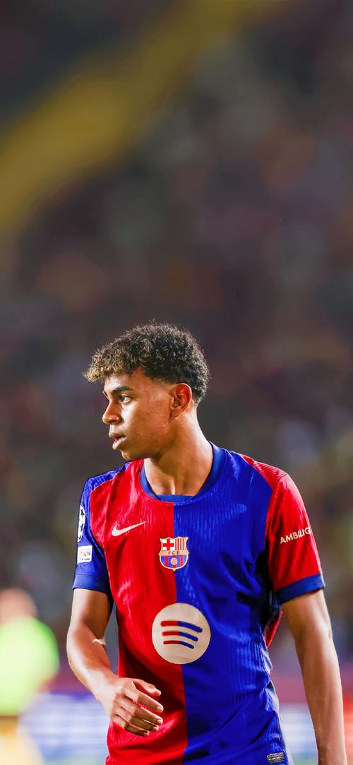 记者：苏亚雷斯接近与迈阿密国际续约一年，预计年底达成协议（记者称苏亚雷斯有望与迈阿密国际再签一年，协议预计年末敲定）