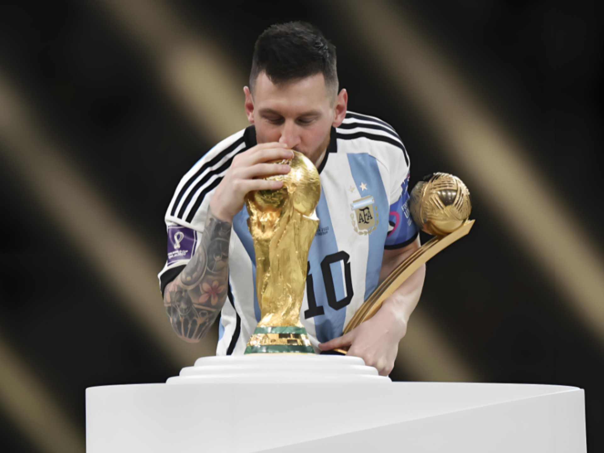 阿斯：塞维利亚冬窗想补强锋线，有意多特前锋法比奥-席尔瓦（阿斯：塞维利亚欲在冬窗补强锋线，看中多特前锋法比奥-席尔瓦）