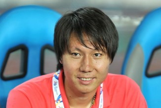 欧文突破防守造成杀伤球成功（欧文强突防线造犯规得手）