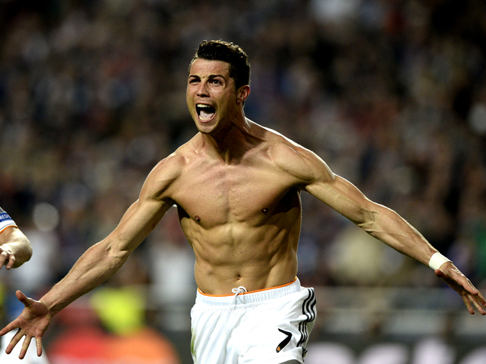 阿莱格里：赢德比是因为门将发挥的运气？门将又不能互换（阿莱格里反驳：德比赢球全凭门将运气？门将又不能互换）