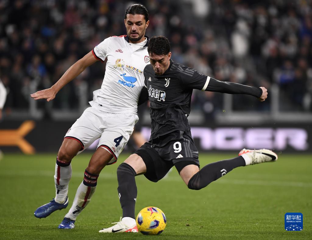 稳定输出！约基奇登场35分钟得到24分8篮板13助攻（稳定发挥！约基奇出战35分钟交出24分8篮板13助攻）