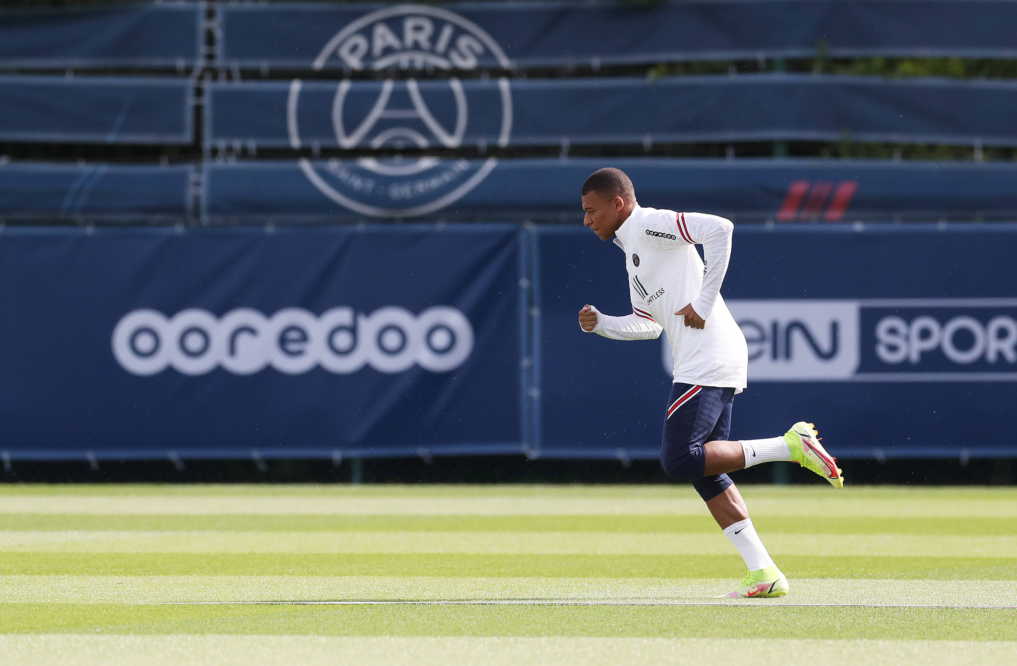 斯文松：今天的机会比上一次对阵药厂时还多，但不进球都没用（斯文松：今日机会比上次战药厂更多，但不进球一切徒劳）