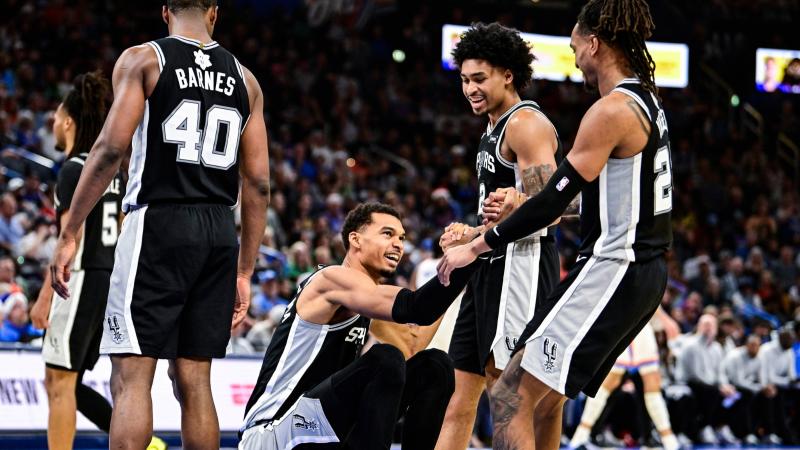 赖因德斯：米兰今年有机会争冠；未来是否会回归？回头见吧（赖因德斯：米兰本季有望争冠；是否回归？改日再谈）