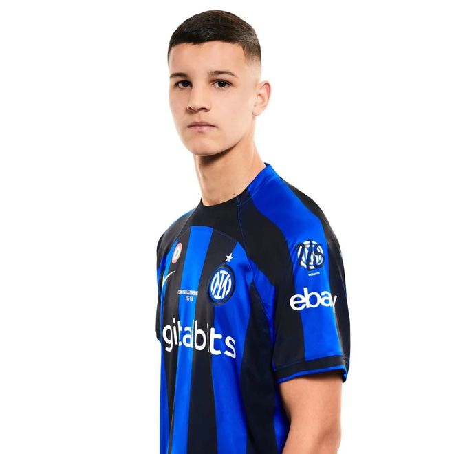 跟队记者：切尔西目前没打算外租门将约恩森（队记：切尔西暂不考虑外租门将约恩森）