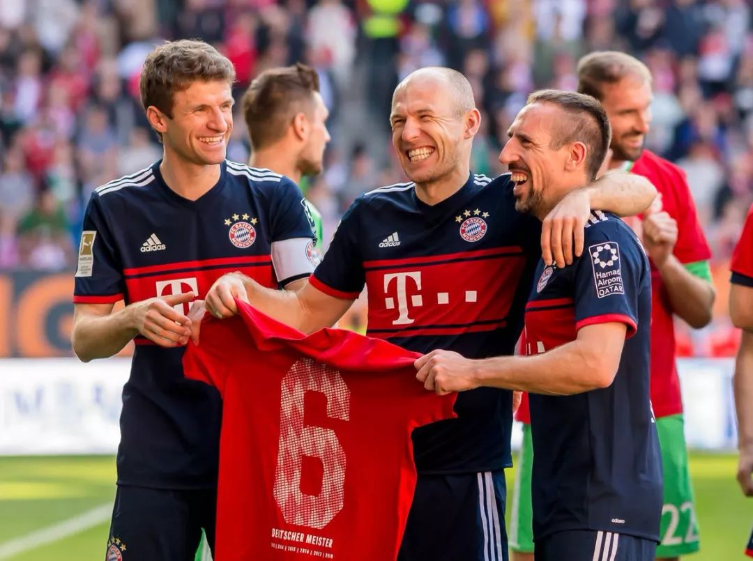 卫报：前加拿大女足教练因性侵球员被判监禁，出狱后没有被禁足（卫报：加拿大女足前主帅因性侵球员获刑，出狱后未被限制执教）